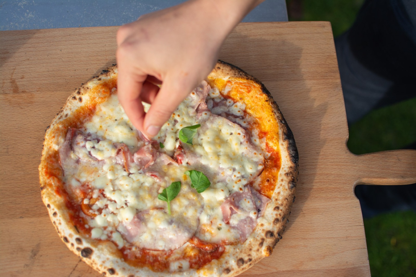Pizza afwerken